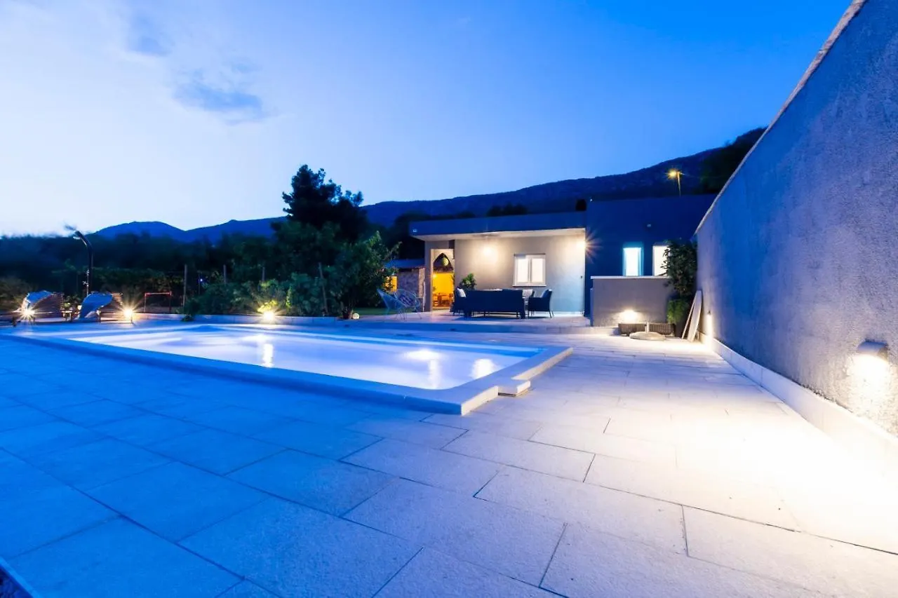 Villa Cicibela Kastela Croatia
