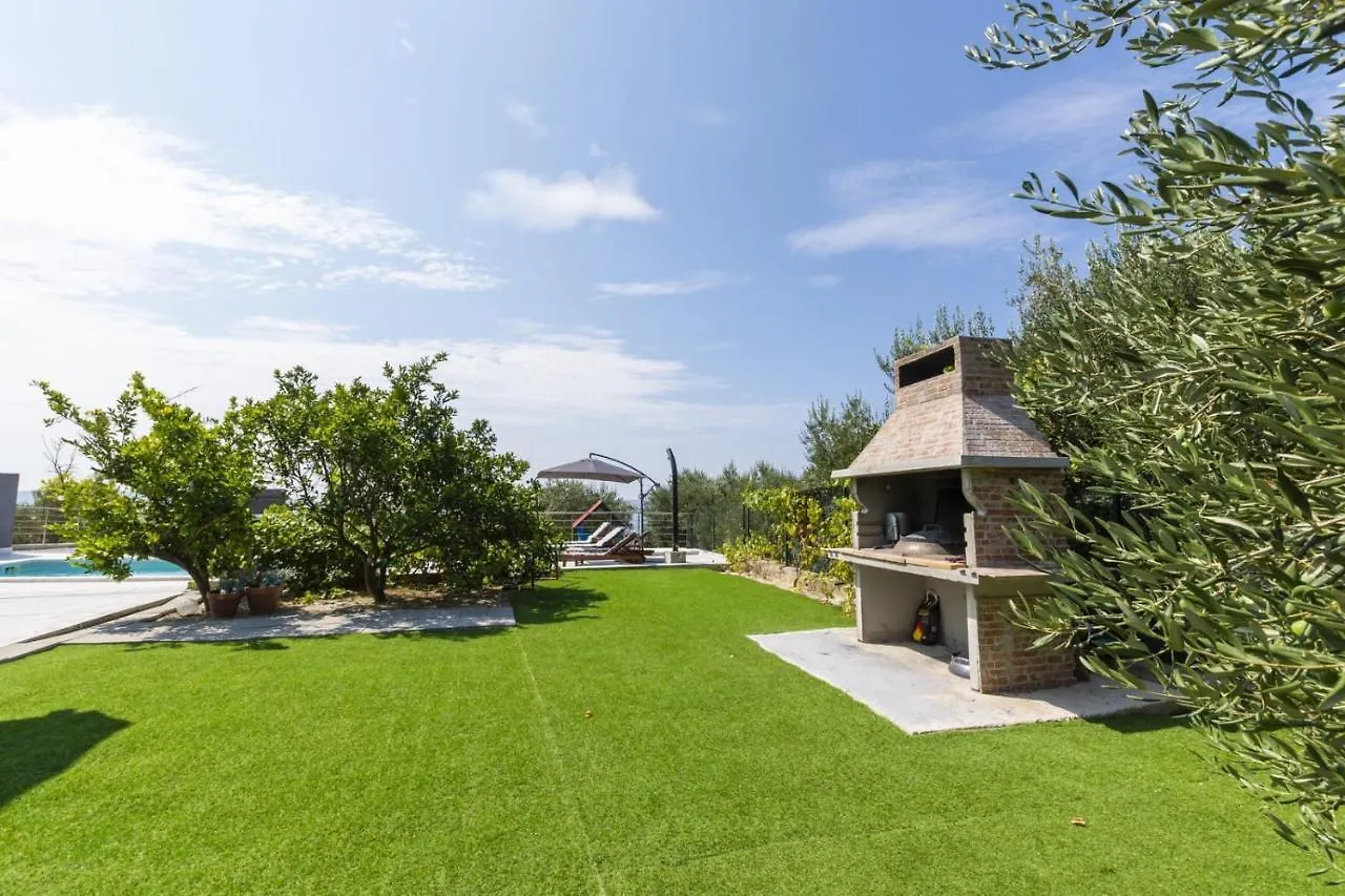 Villa Cicibela Kastela 0*,